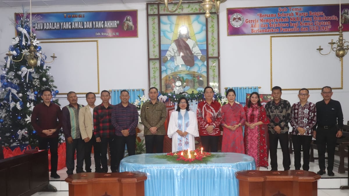 Walikota Caroll Ikut Ibadah Pra-Natal PKB GMIM Tomohon Tiga