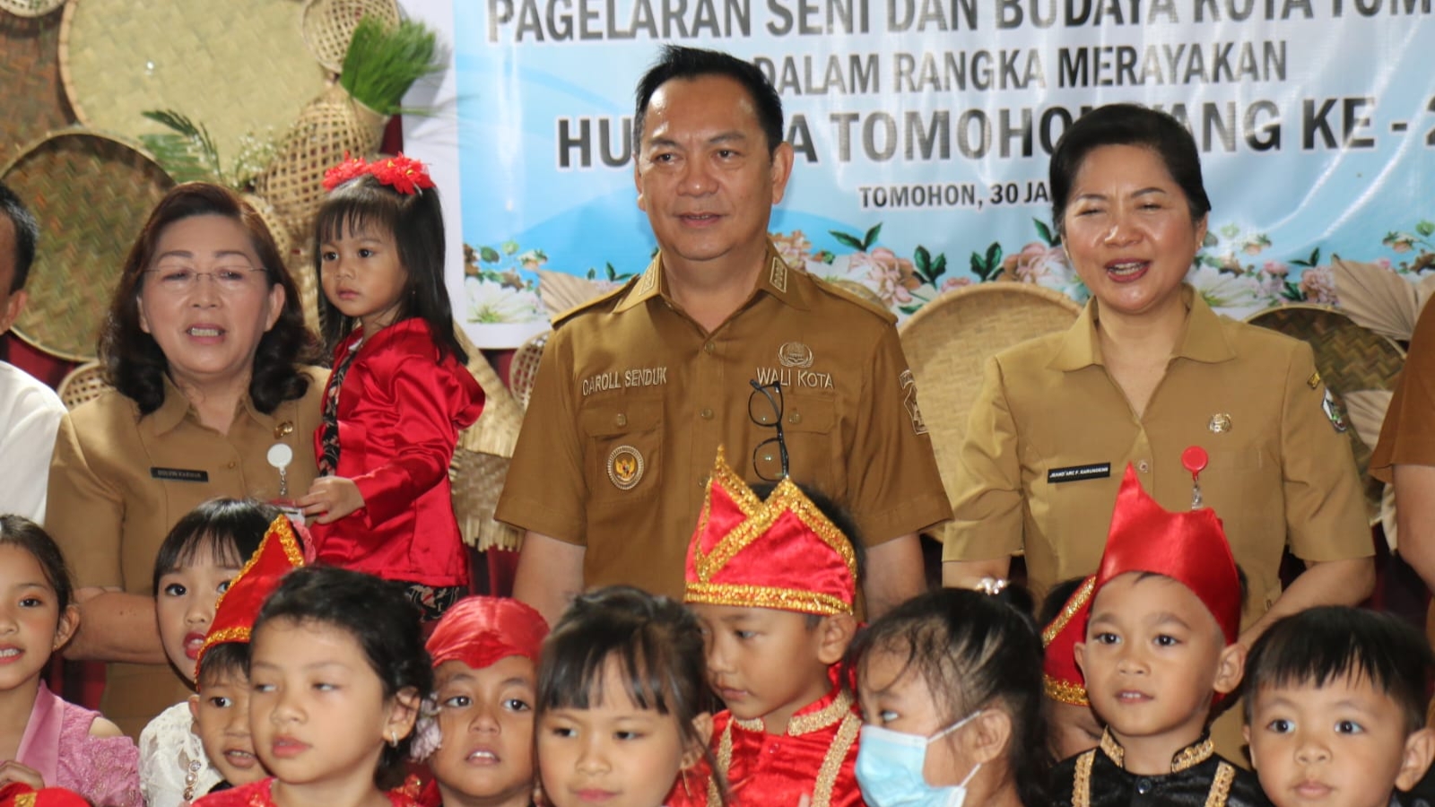 Walikota Caroll dan Bunda Jeand’arc Hadiri Pegelaran Seni Budaya PAUD