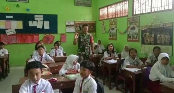 Acungan Jempol,  Kepala Sekolah Kepada Babinsa