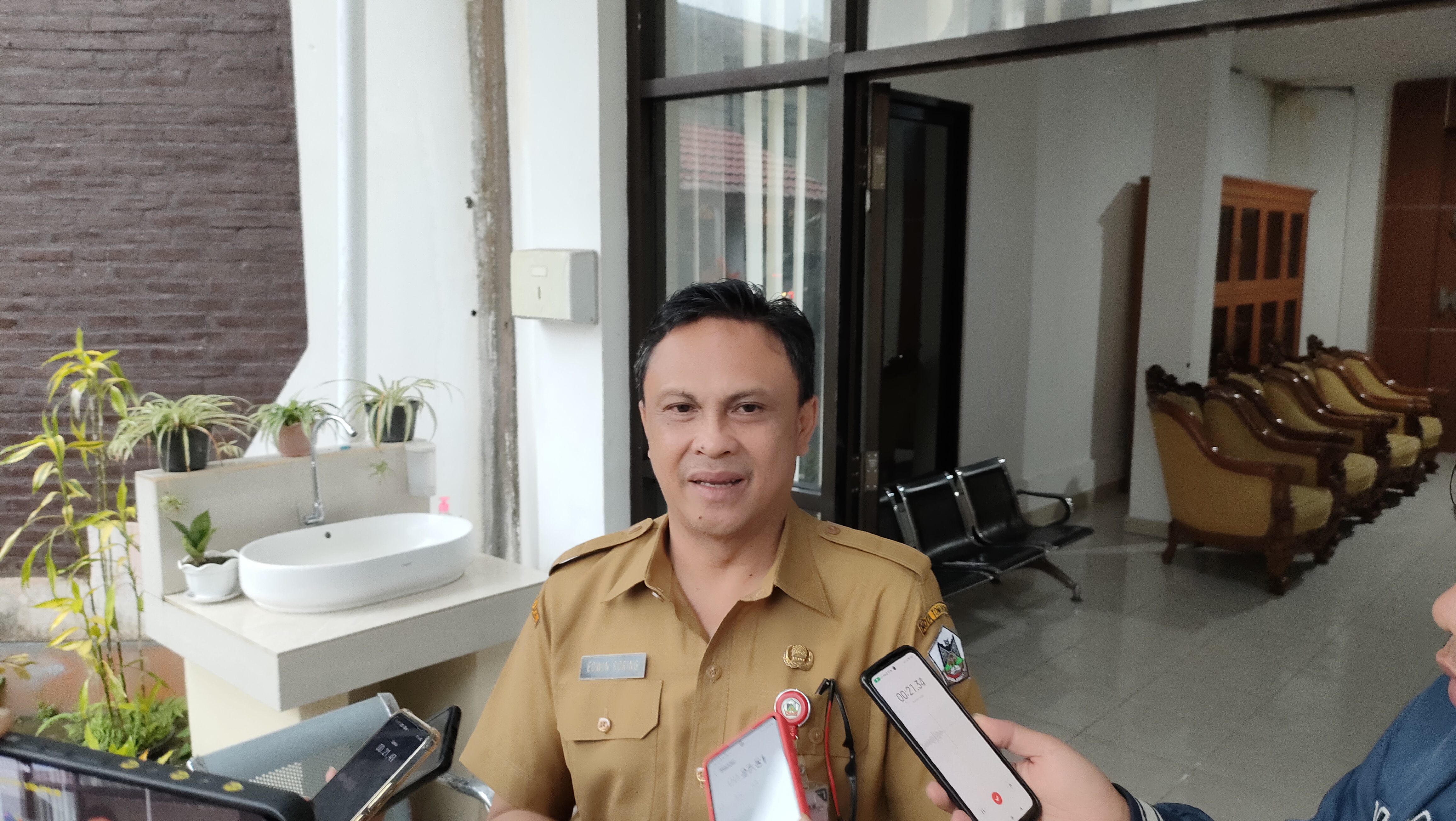 Sekdakot Roring: Harga Bahan Pokok Jelang Hari Paskah Jika Bergerak Naik, Pemkot Siap Intervensi