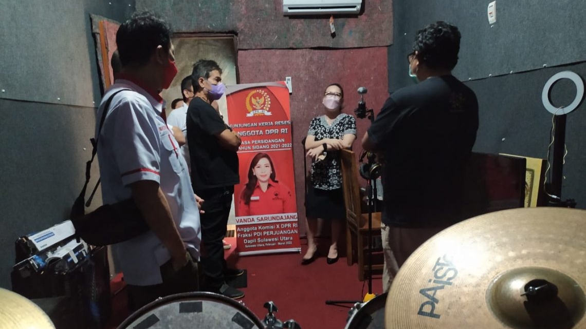 VaSung Realisasikan Bantuan KemenParekraf RI di Bidang Industri Musik LKP JT Studio Tomohon