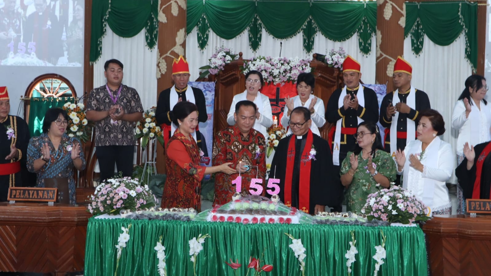 Walikota Caroll Ikut Syukuri Ultah ke-155 Jemaat GMIM Bukit Sion Rurukan Walikota Caroll Ikut Syukuri Ultah ke-155 Jemaat GMIM Bukit Sion Rurukan