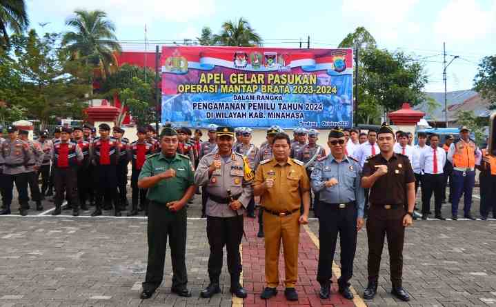 Arahan Kapolres dan Penjabat Bupati Minahasa dalam Gelar Pasukan Operasi Mantap Brata Arahan Kapolres dan Penjabat Bupati Minahasa dalam Gelar Pasukan Operasi Mantap Brata