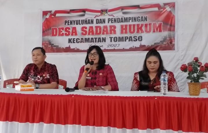 Sekda Lynda Watania Narasumber Penyuluhan Pendampingan Desa Sadar Hukum di Kecamatan Tompaso