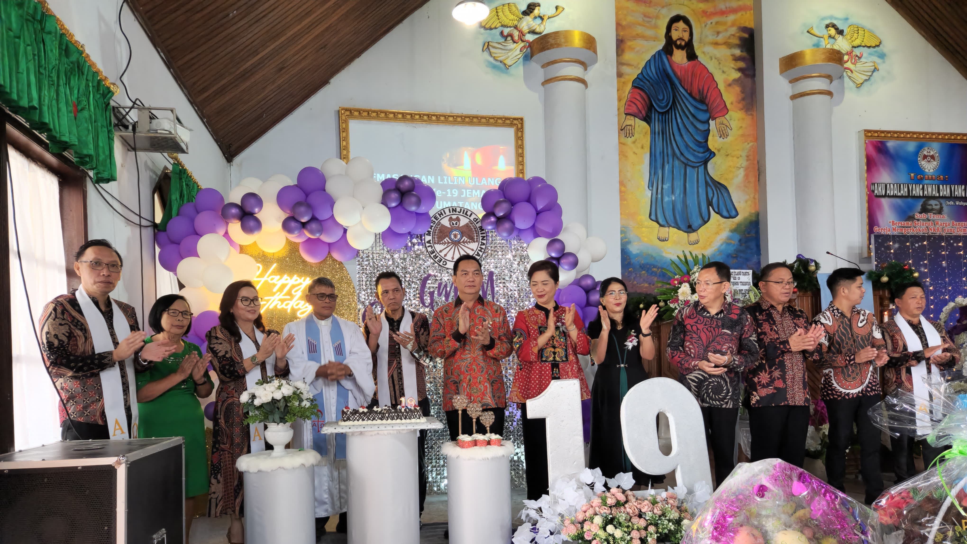 Caroll dan Jeand’arc Syukuri Ultah GMIM Sarongsong