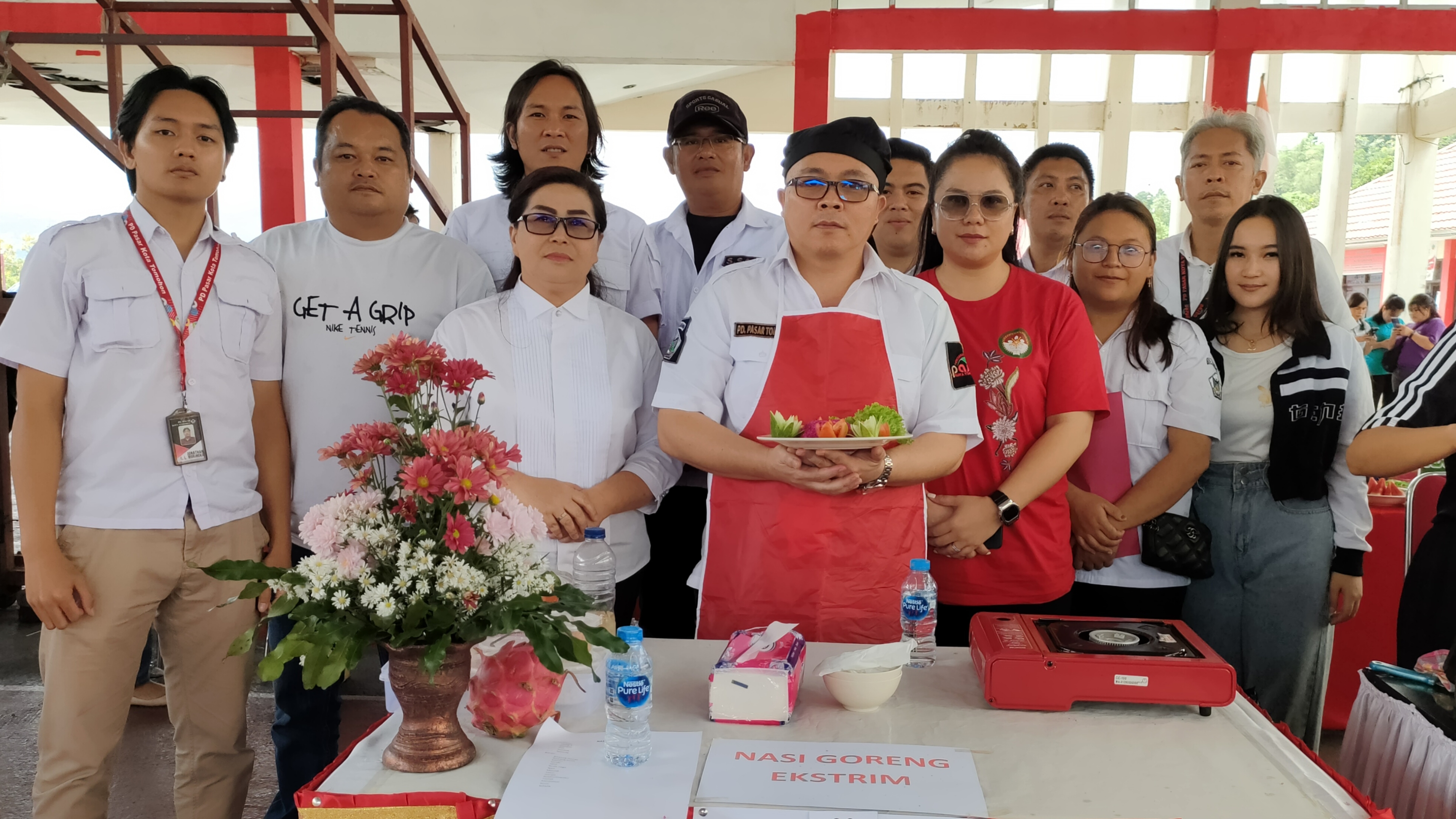 Tampilkan Nasi Goreng Ekstrim Versi Dirut PD Pasar Tomohon, Juri Lomba Antar Pejabat Merasa Kagum
