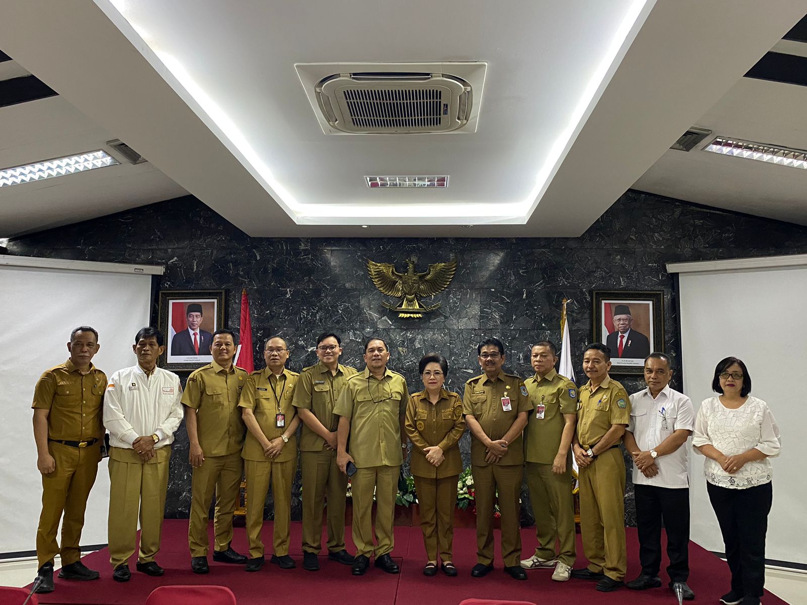 Tim Evaluator Kemendagri puji kinerja Bupati Rinny