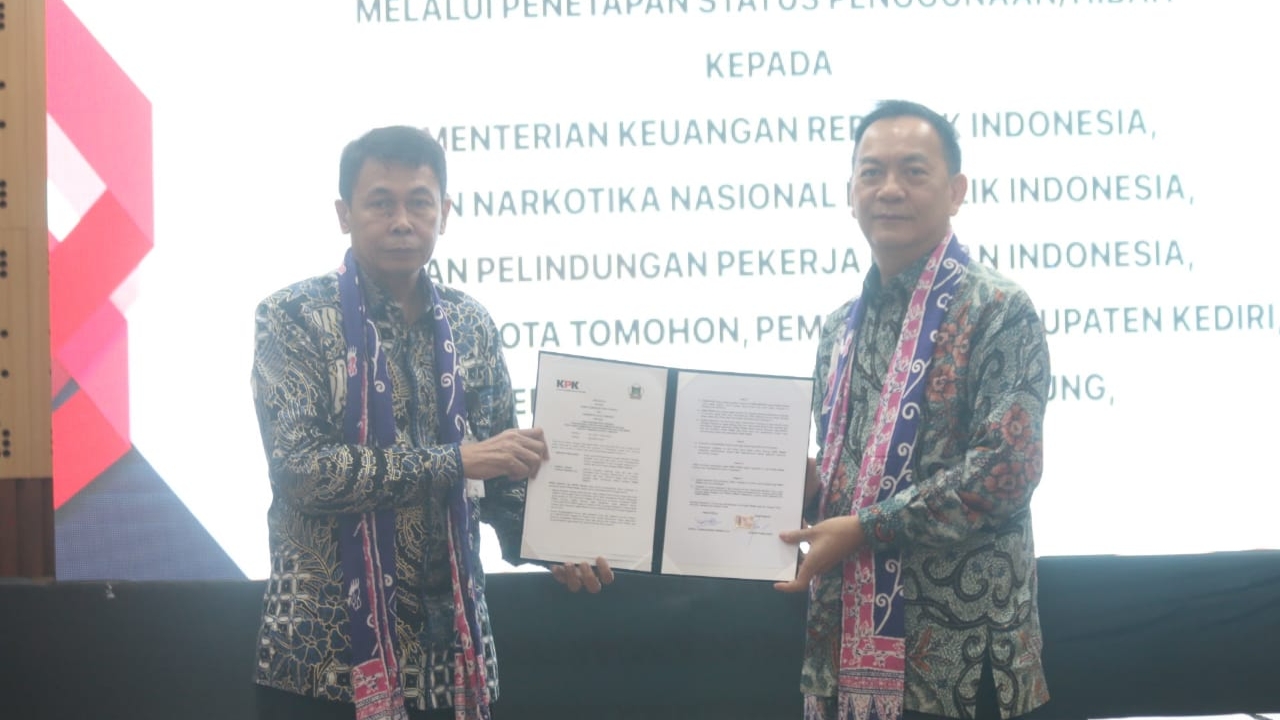 Hibahkan 2 Bidang Tanah Untuk Pemkot Tomohon, Walikota Caroll Apresiasi KPK RI Hibahkan 2 Bidang Tanah Untuk Pemkot Tomohon, Walikota Caroll Apresiasi KPK RI