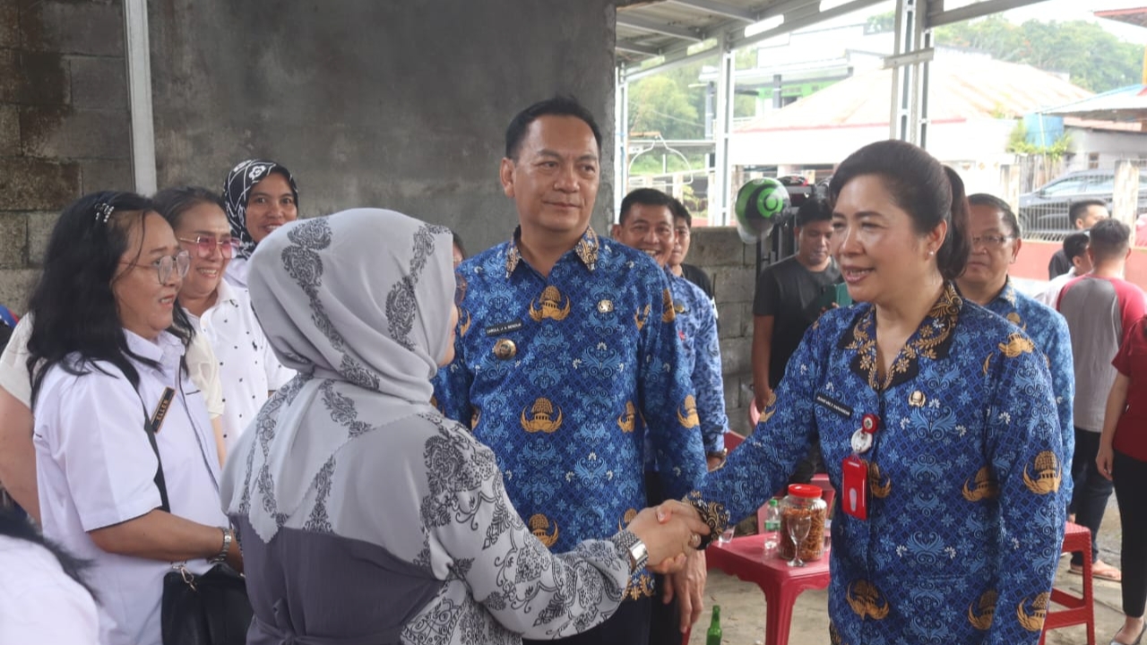 Safari Ketupat di Kamja Tomohon, Walikota Caroll Dapat Sambutan Hangat