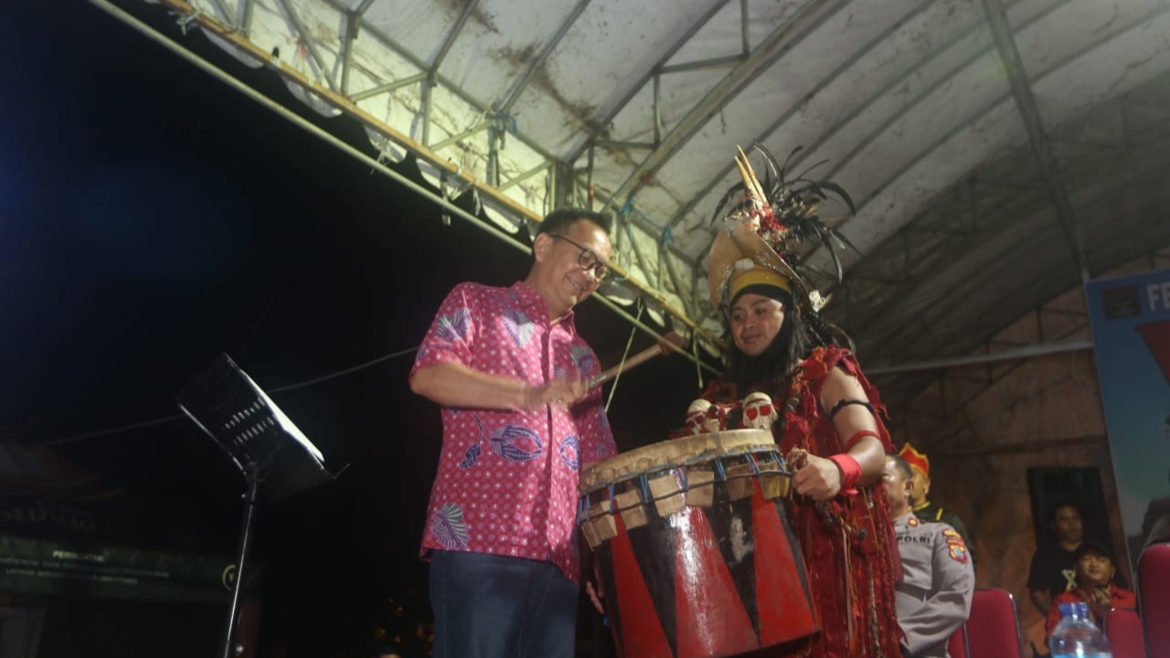 Festival Kawasaran Hentak Tomohon, Walikota Caroll Sebut Budaya Ini Perlu Dilestarikan