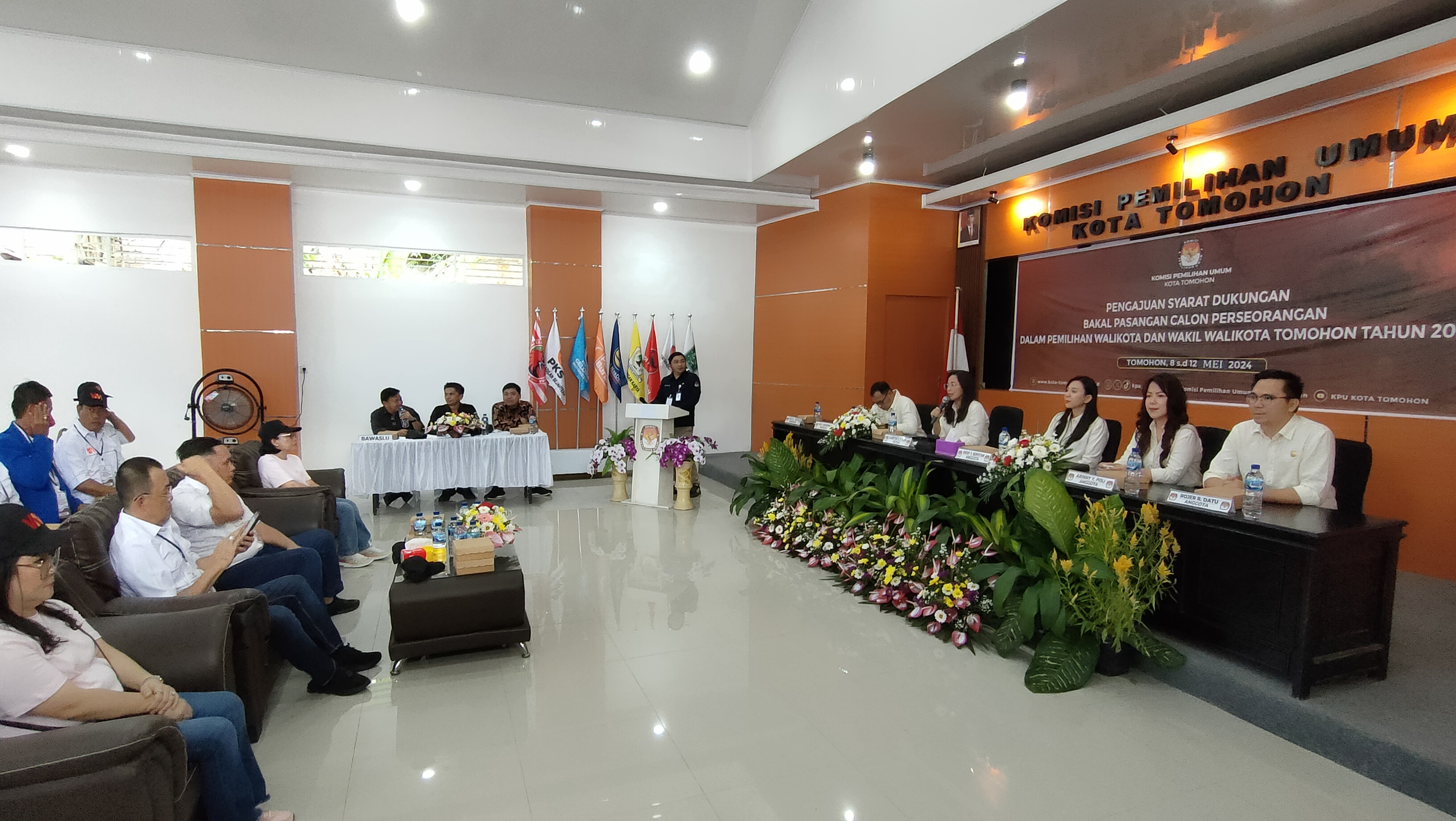 KPU Kota Tomohon Terima Pendaftaran Bakal Calon Perseorangan Pilkada 2024 KPU Kota Tomohon Terima Pendaftaran Bakal Calon Perseorangan Pilkada 2024