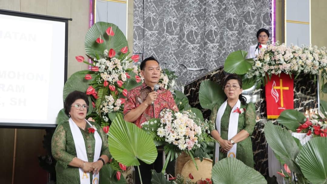 Walikota Caroll Ajak WKI GMIM Tomohon Satu Senantiasa Selalu Dalam Kebersamaan