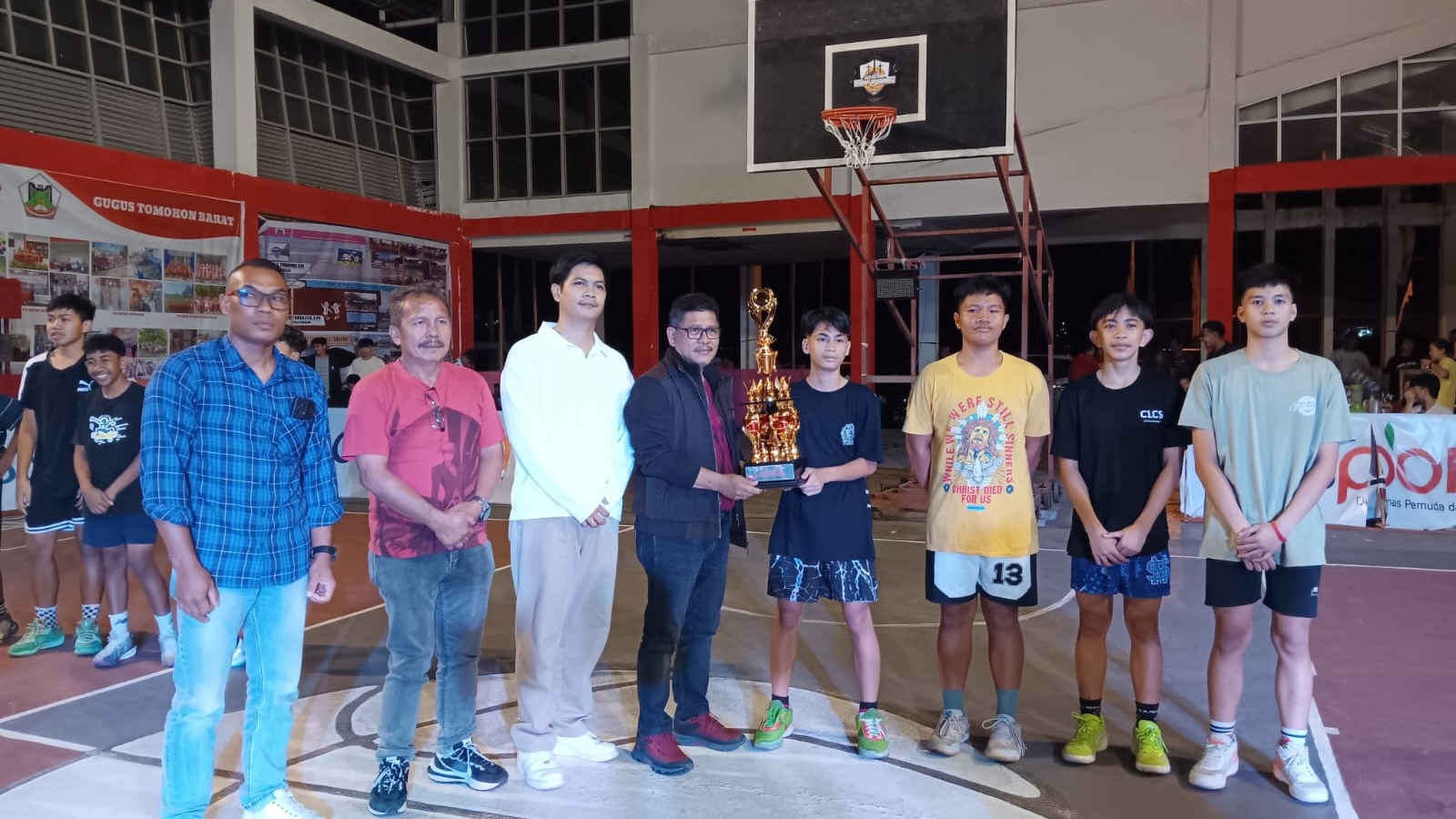 Kaligis Tutup Kejuaraan Bola Basket Walikota Tomohon Cup Tahun 2024