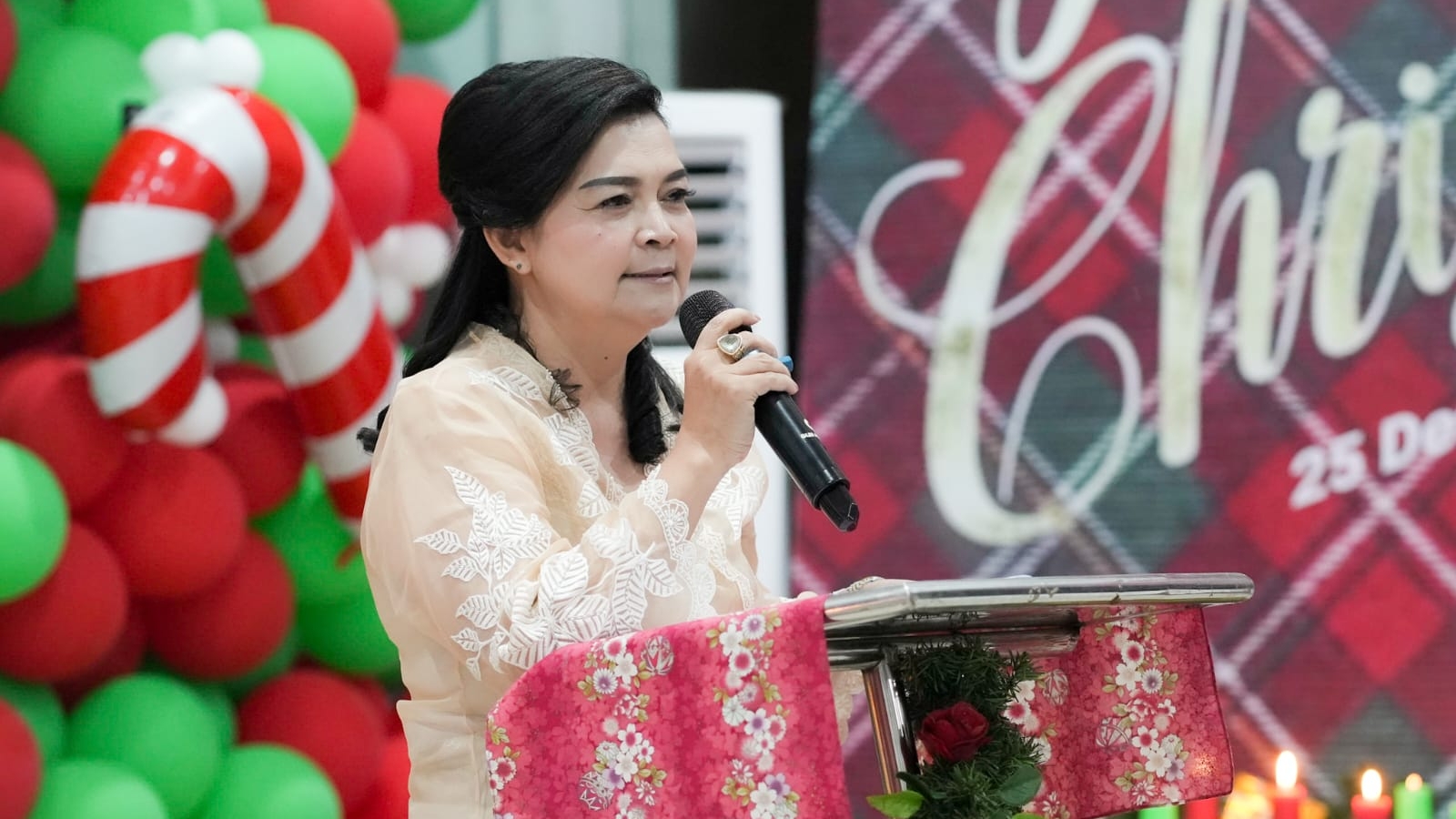 Michi No Eki Pakewa Gelar Ibadah Sambut Natal