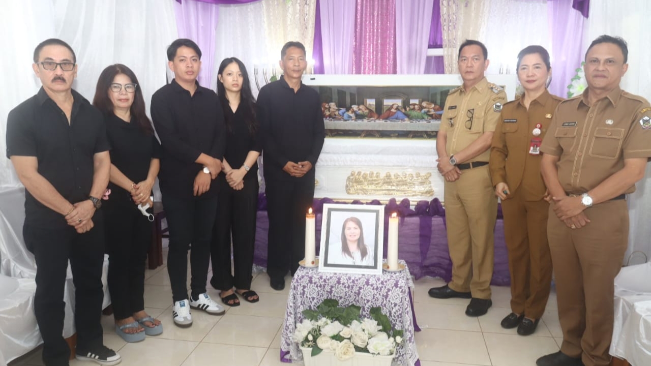 Walikota Caroll: Pemkot Tomohon Ikut Berduka Meninggalnya Pdt Lilian Malonda MTh