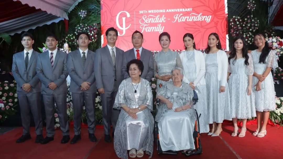 Peringatan Syukur Ultah Pernikahan ke-30 Keluarga Senduk – Karundeng