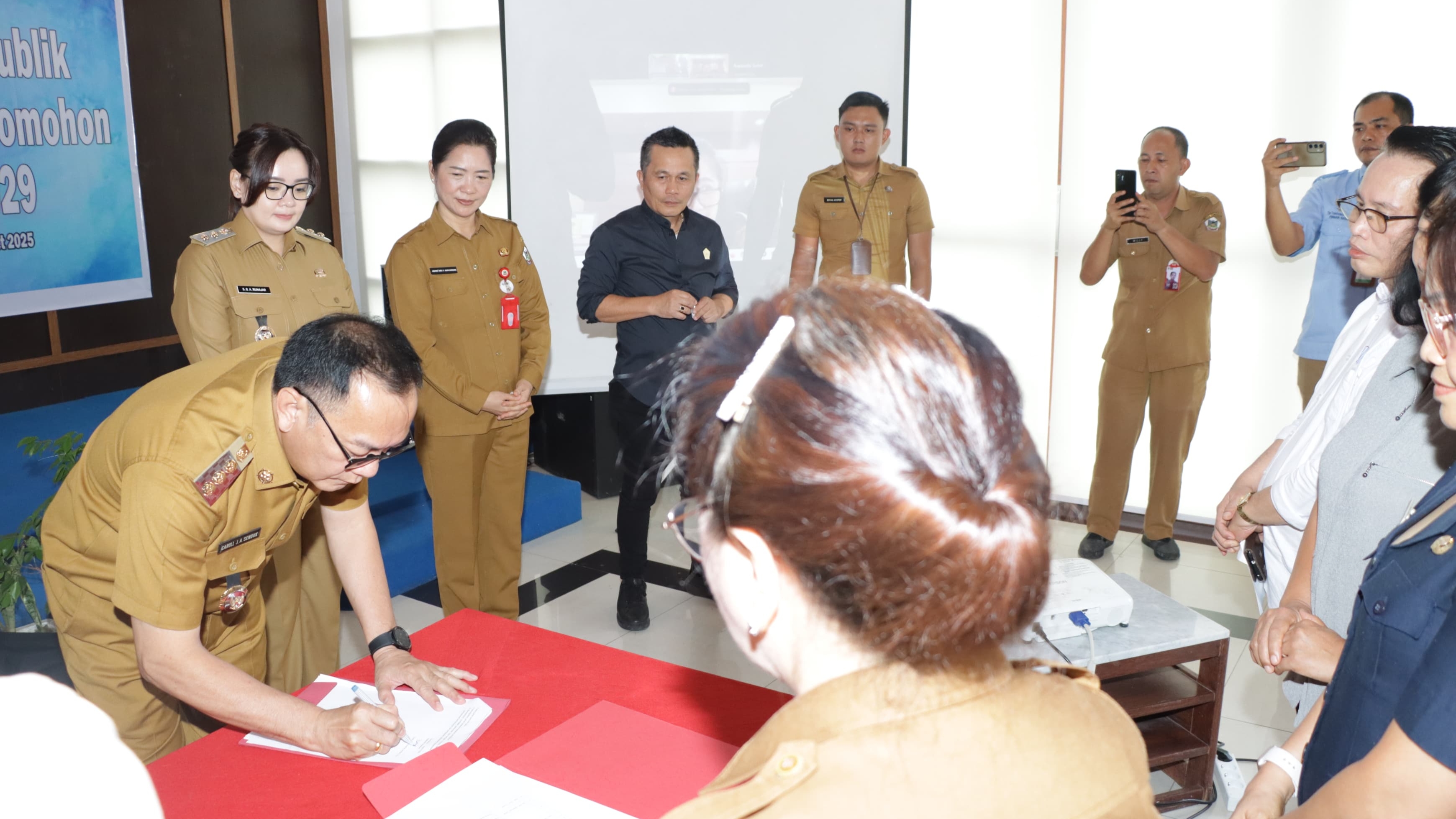 Disepakati, Ranwal RPJMD 2025-2029 Ditandatangani Walikota Tomohon Disepakati, Ranwal RPJMD 2025-2029 Ditandatangani Walikota Tomohon