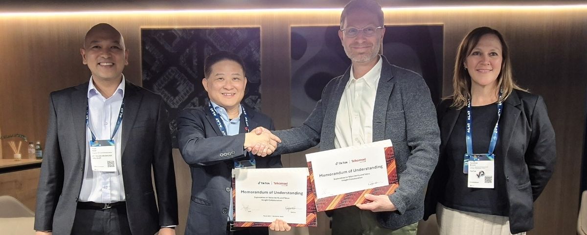 Telkomsel dan TikTok Jalin Kerja Sama Strategis di MWC 2025 Telkomsel dan TikTok Jalin Kerja Sama Strategis di MWC 2025