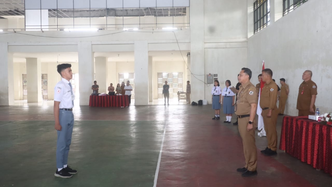 Edwin Roring Buka Seleksi Paskibra Kota Tomohon