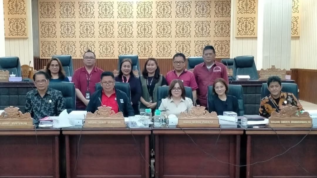 Manajemen PD Pasar Hadiri Pembahasan Pansus LKPJ DPRD Tomohon Manajemen PD Pasar Hadiri Pembahasan Pansus LKPJ DPRD Tomohon