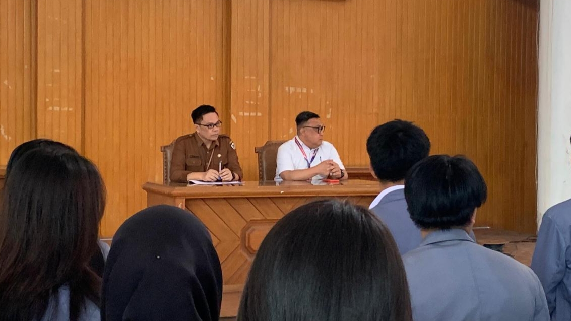 Walikota Caroll: Terima Kasih Mahasiswa FKM Unsrat Manado, Semoga Kedepan Masih Ada Kegiatan di Tomohon Walikota Caroll: Terima Kasih Mahasiswa FKM Unsrat Manado, Semoga Kedepan Masih Ada Kegiatan di Tomohon