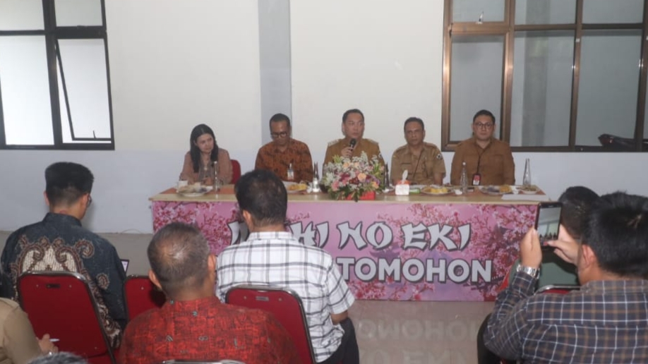 Matangkan Persiapan TIFF 2025, Walikota Caroll Pimpin Langsung Rapat Panitia Matangkan Persiapan TIFF 2025, Walikota Caroll Pimpin Langsung Rapat Panitia