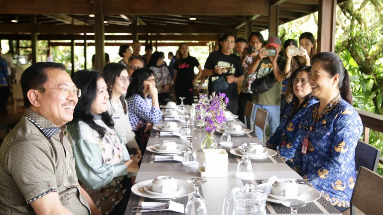 drg Jeand’arc Sambut Kunjungan dr Terawan di Tomohon