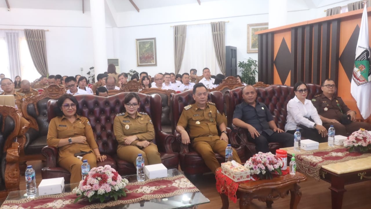 Caroll – Sendy Ikuti Peluncuran Koperasi Merah Putih