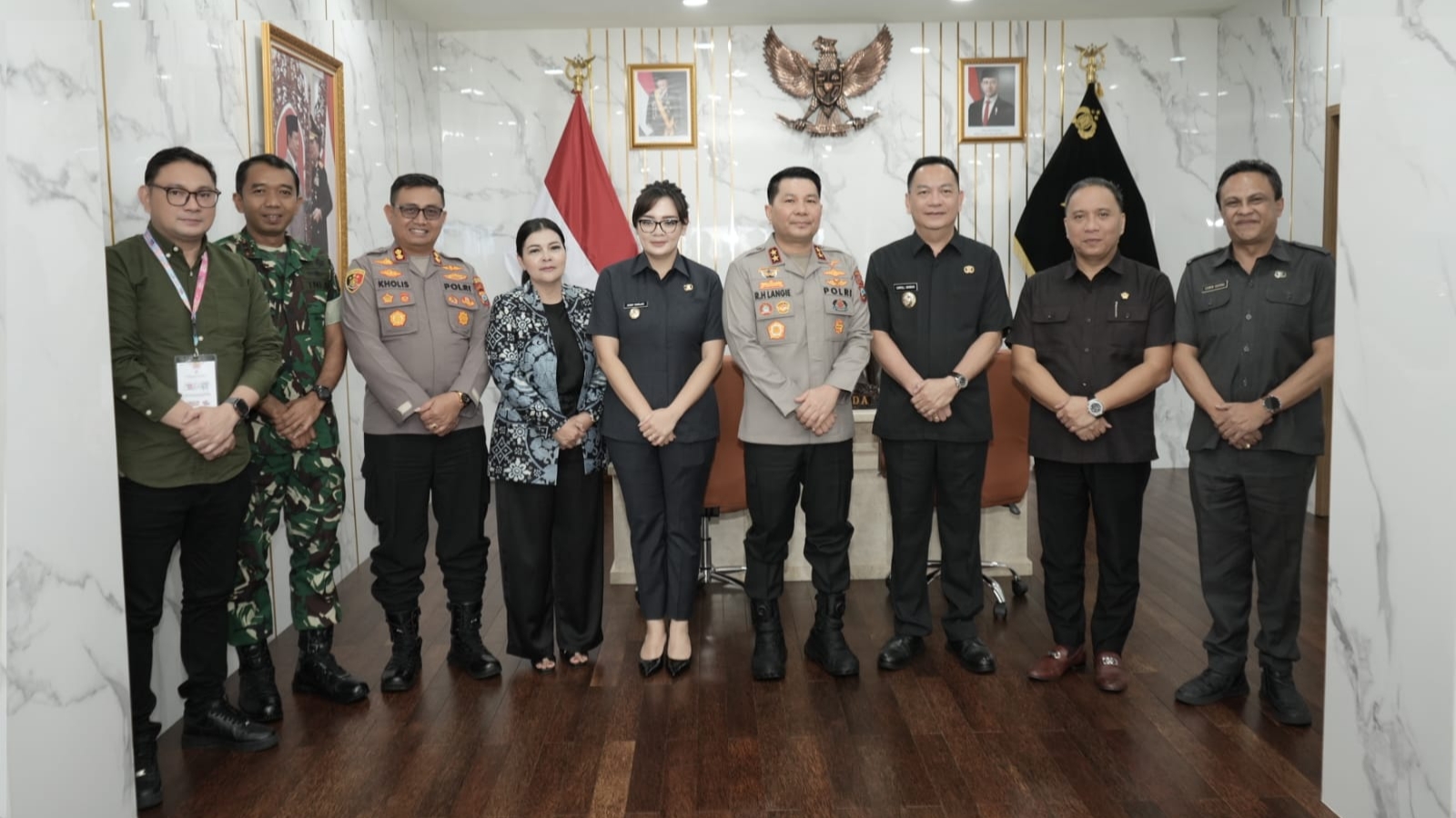 Caroll-Sendy Bersua Kapolda Sulut Terkait Pengamanan TIFF 2025 Caroll-Sendy Bersua Kapolda Sulut Terkait Pengamanan TIFF 2025