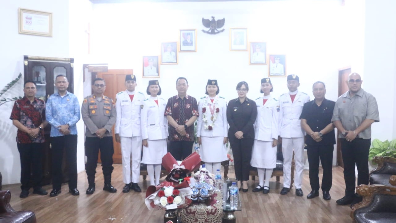 Walikota Caroll Sambut Bianca Lantang di Kantor Walikota Tomohon