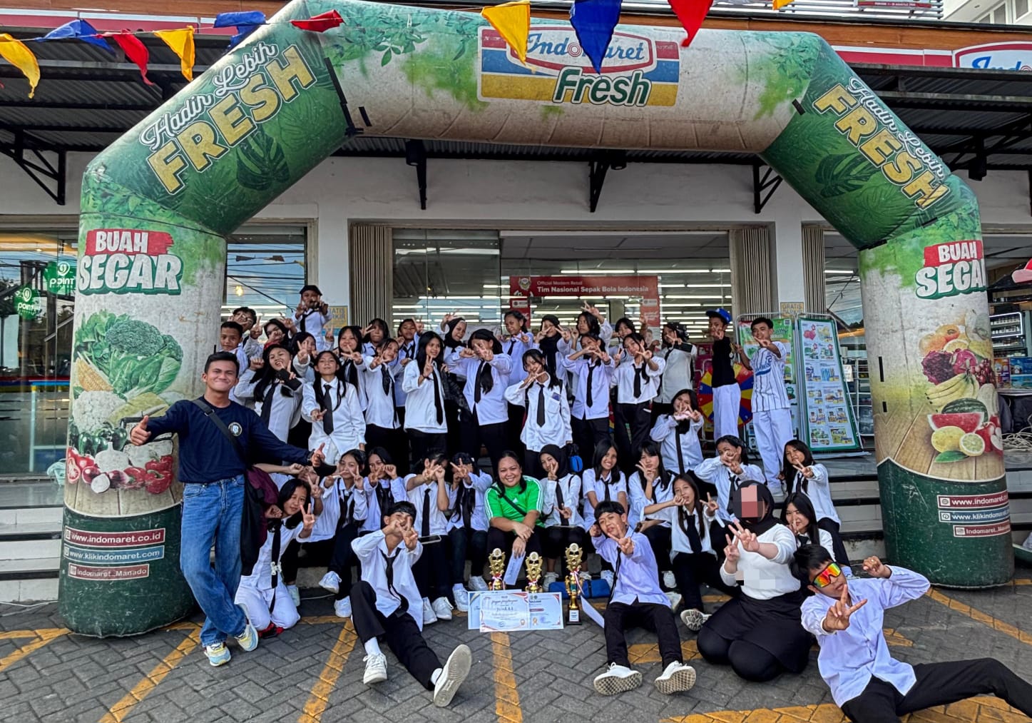 Victory Marching Band SMP Negeri 8 Manado Meriahkan HUT RI 80 Victory Marching Band SMP Negeri 8 Manado Meriahkan HUT RI 80