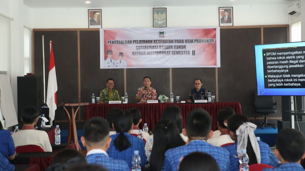 Walikota Caroll Ingatkan Generasi Muda Soal Bahaya Rokok Bagi Kesehatan