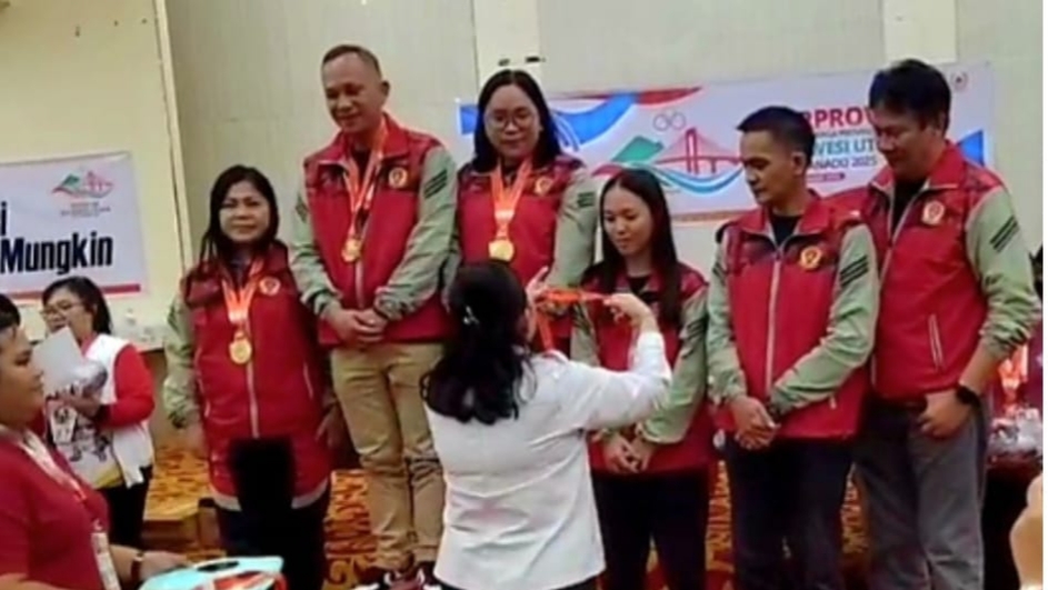 Cabor Bridge Tomohon Diperkuat Royke Tangkawarouw,Raih Emas Nomor Beregu Mix