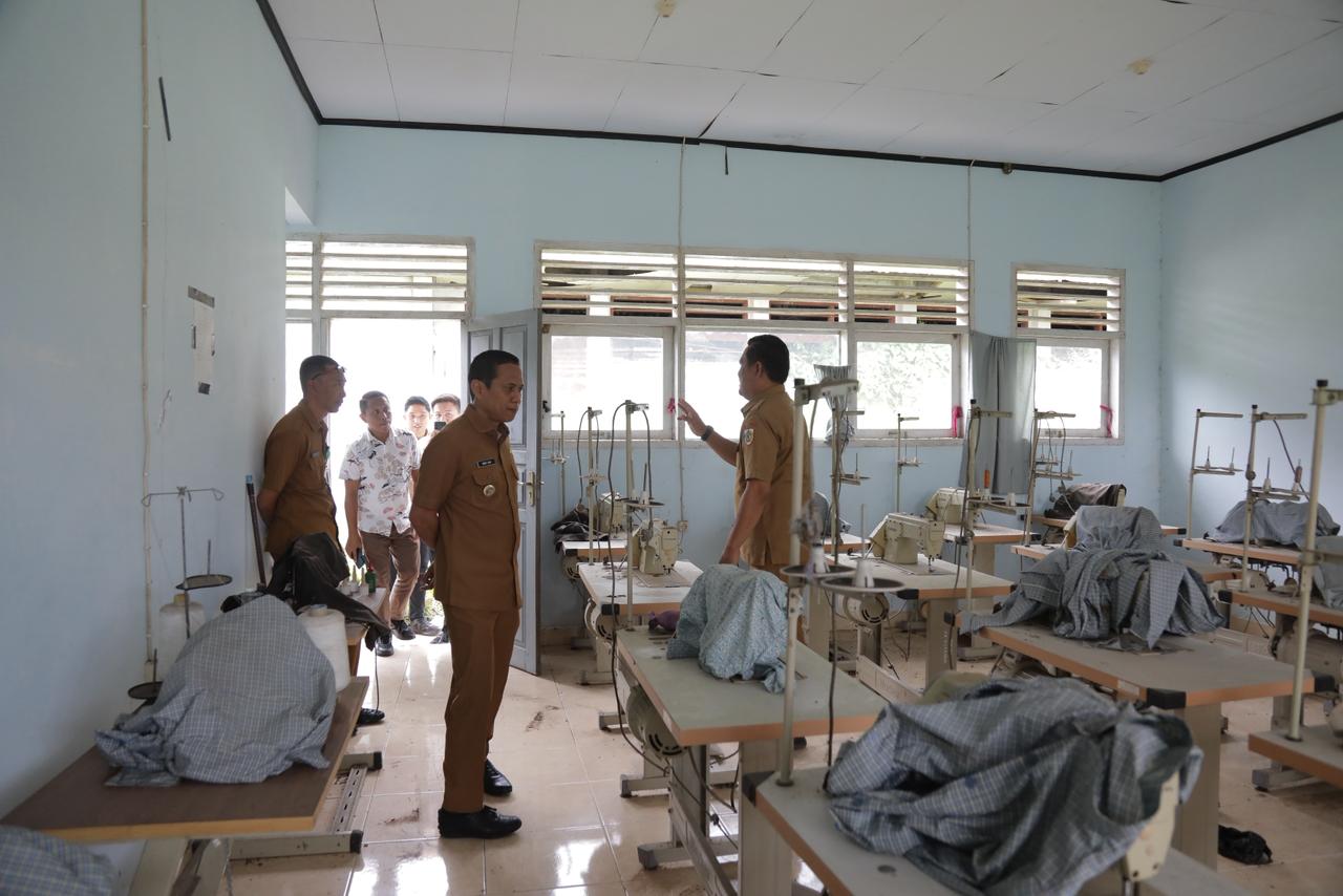 Wali Kota Weny Gaib Tinjau Fasilitas Pelatihan Kerja untuk Dukung Peningkatan Keterampilan Masyarakat
