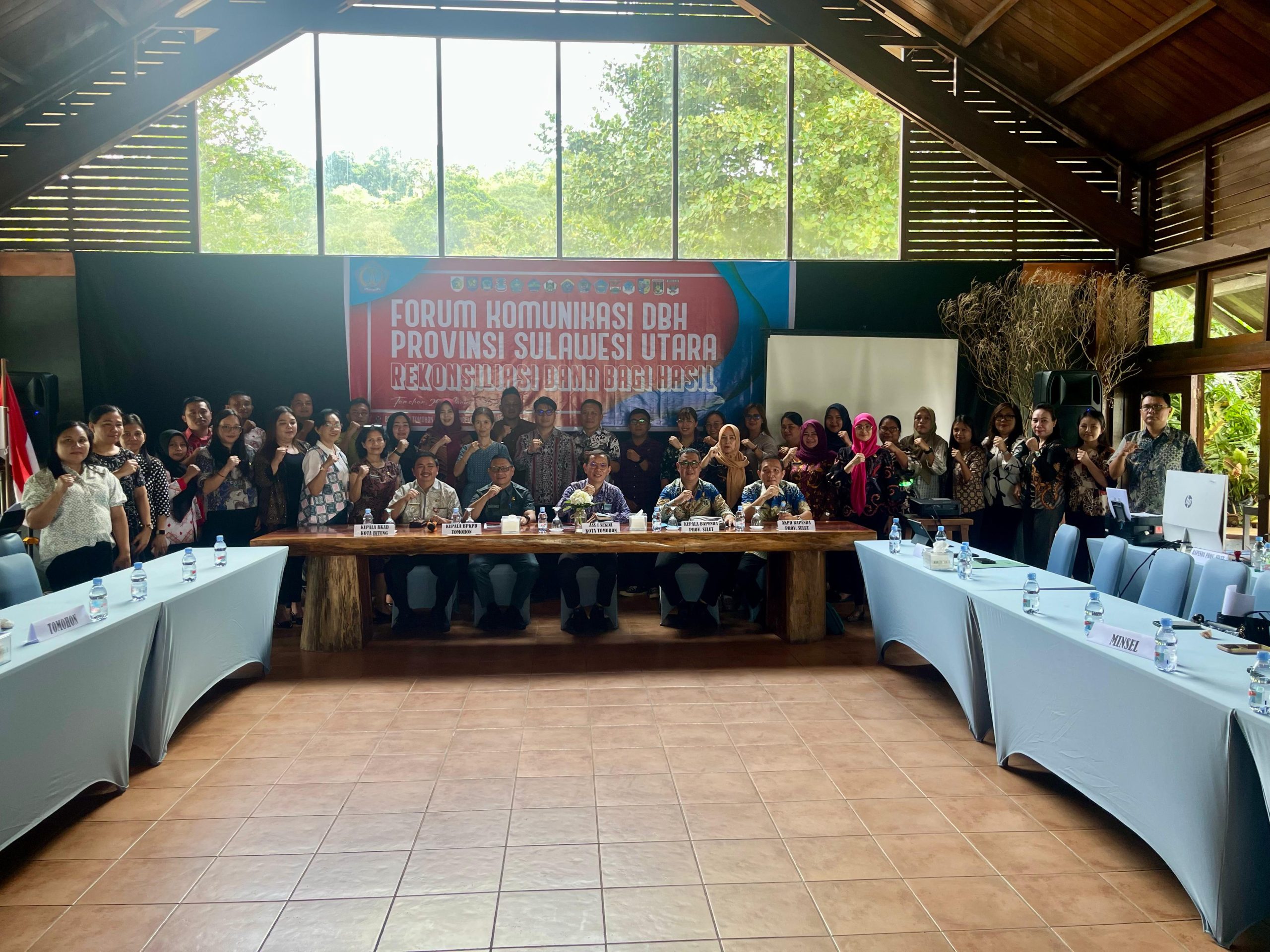 Mandagi Wakili Pemkot Tomohon Pada Rekonsiliasi Dana Bagi Hasil