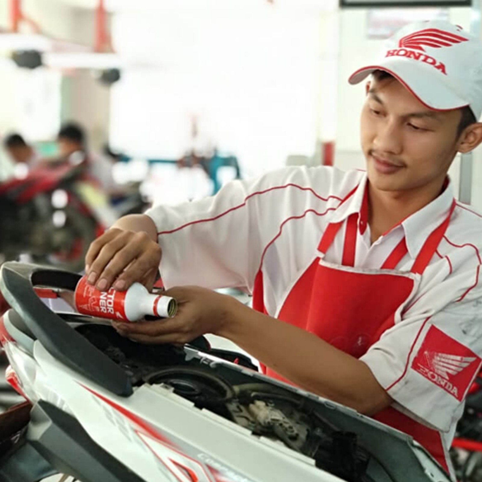 DAW Hadirkan Produk Perawatan Lengkap Motor Honda