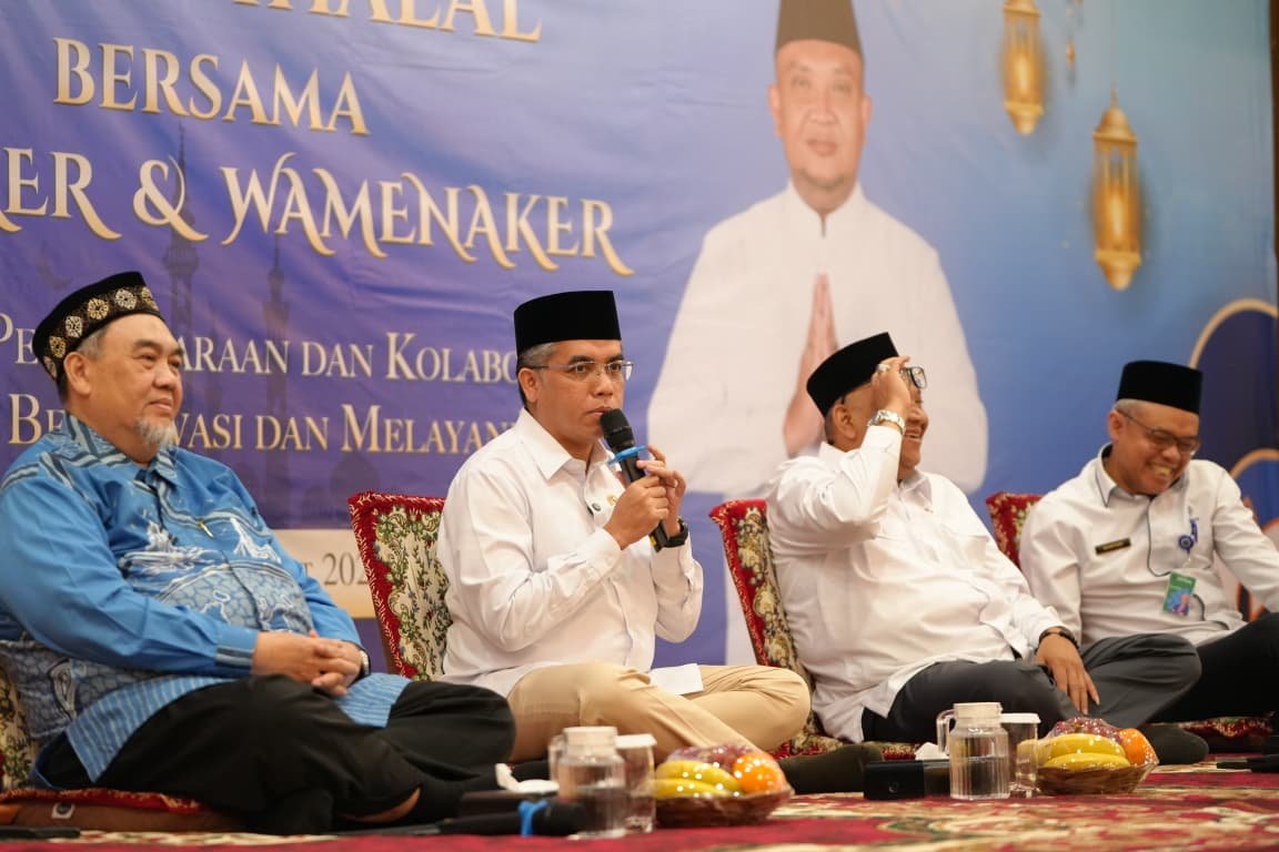 Menaker Tekankan Peningkatan Layanan Kemnaker agar Lebih Mudah Diakses Menaker Tekankan Peningkatan Layanan Kemnaker agar Lebih Mudah Diakses